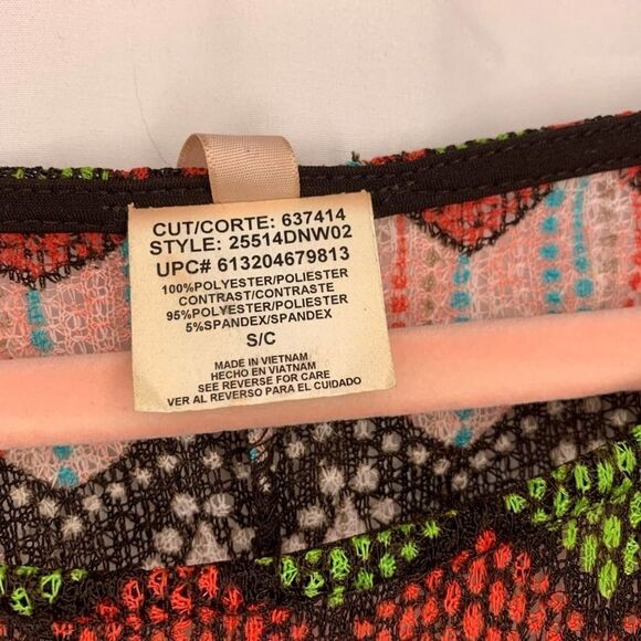 Multicolor Zig-Zag Eclectic Knit Batwing Blouse - Picture 3 of 5